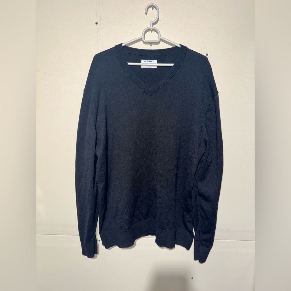 Old Navy V-neck Sweater
